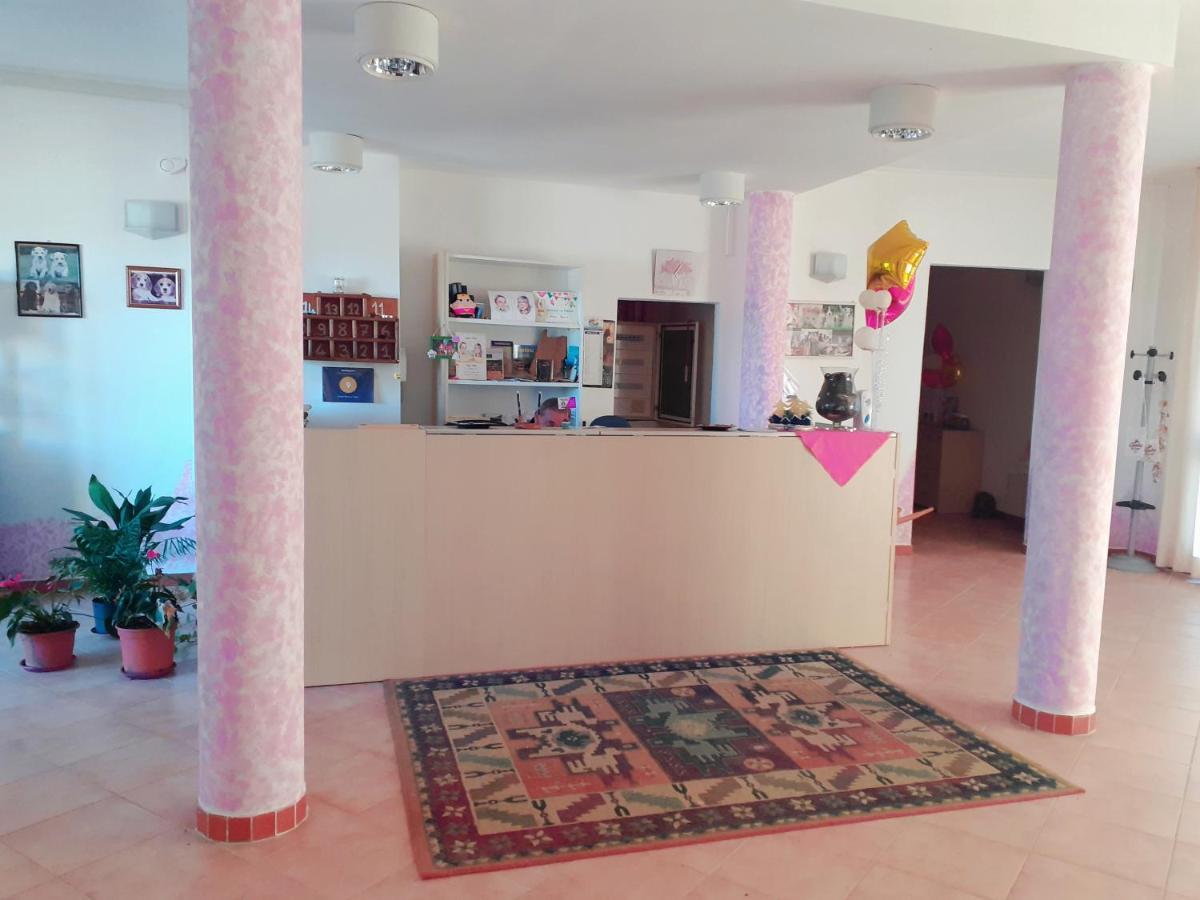 Hotel Bena E Traes Laerru Екстер'єр фото